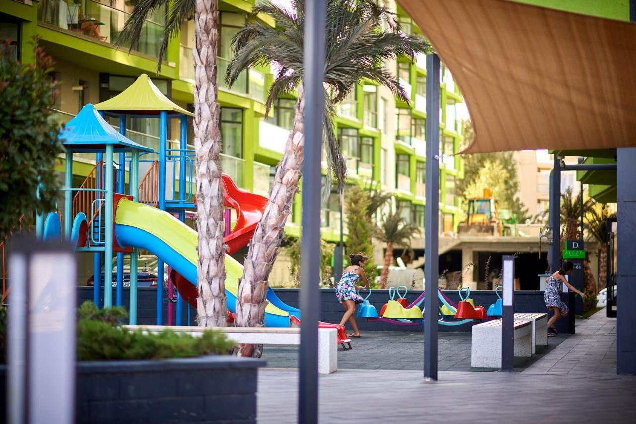 Rebeq Aparthotel Alezzi Beach Năvodari Buitenkant foto